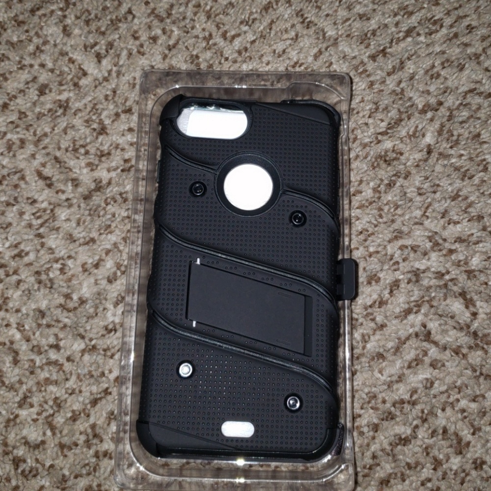 Zizo bolt cover for iPhone 7s/plus.